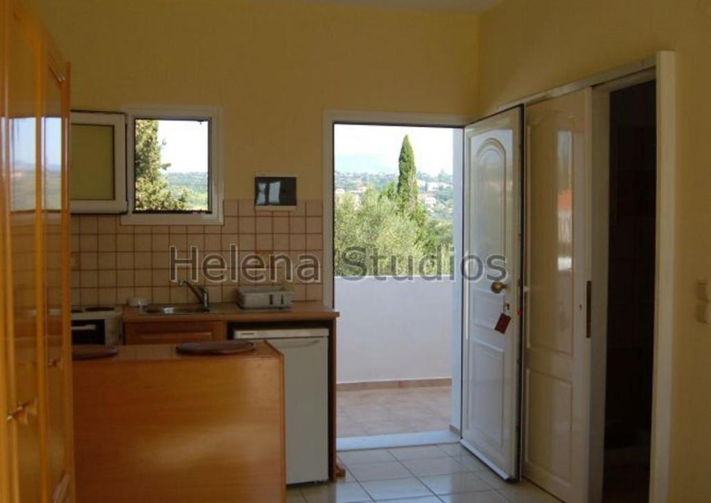 Helena'S Studios Livathos  Стая снимка